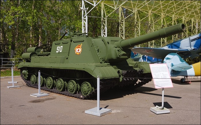 Bích kích pháo tự hành ISU-152